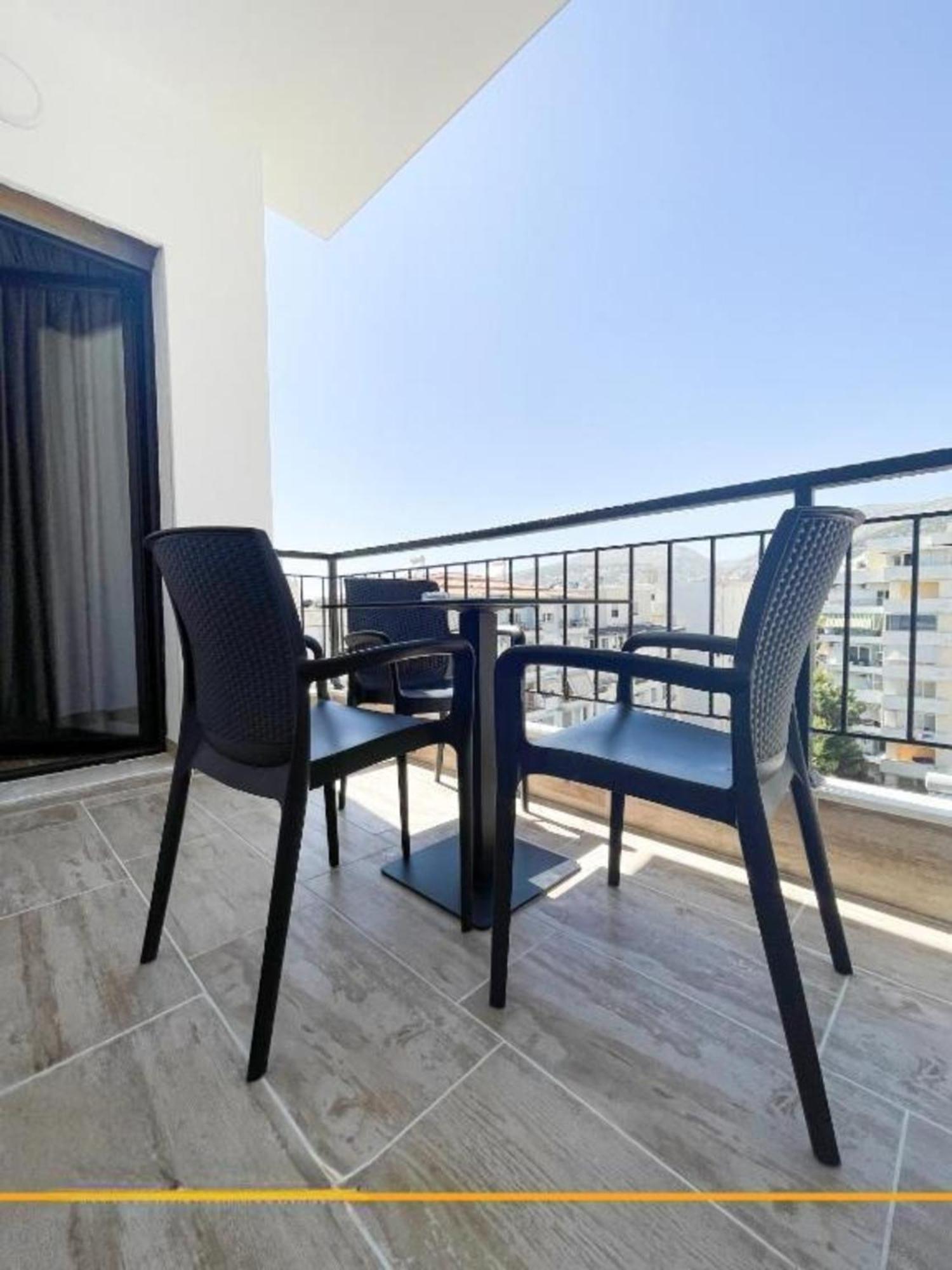 Flori Apartments Sarandë Exterior foto