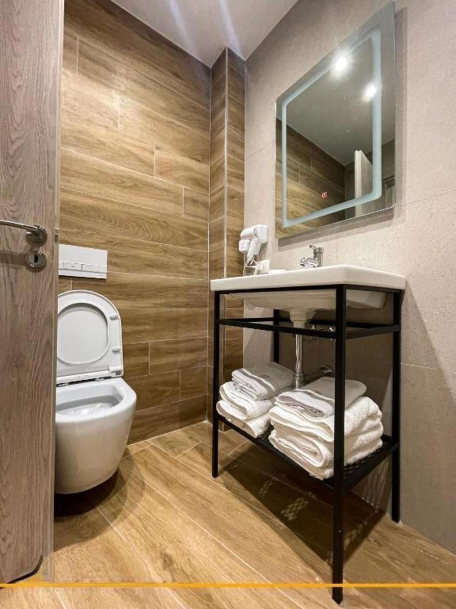 Flori Apartments Sarandë Habitación foto
