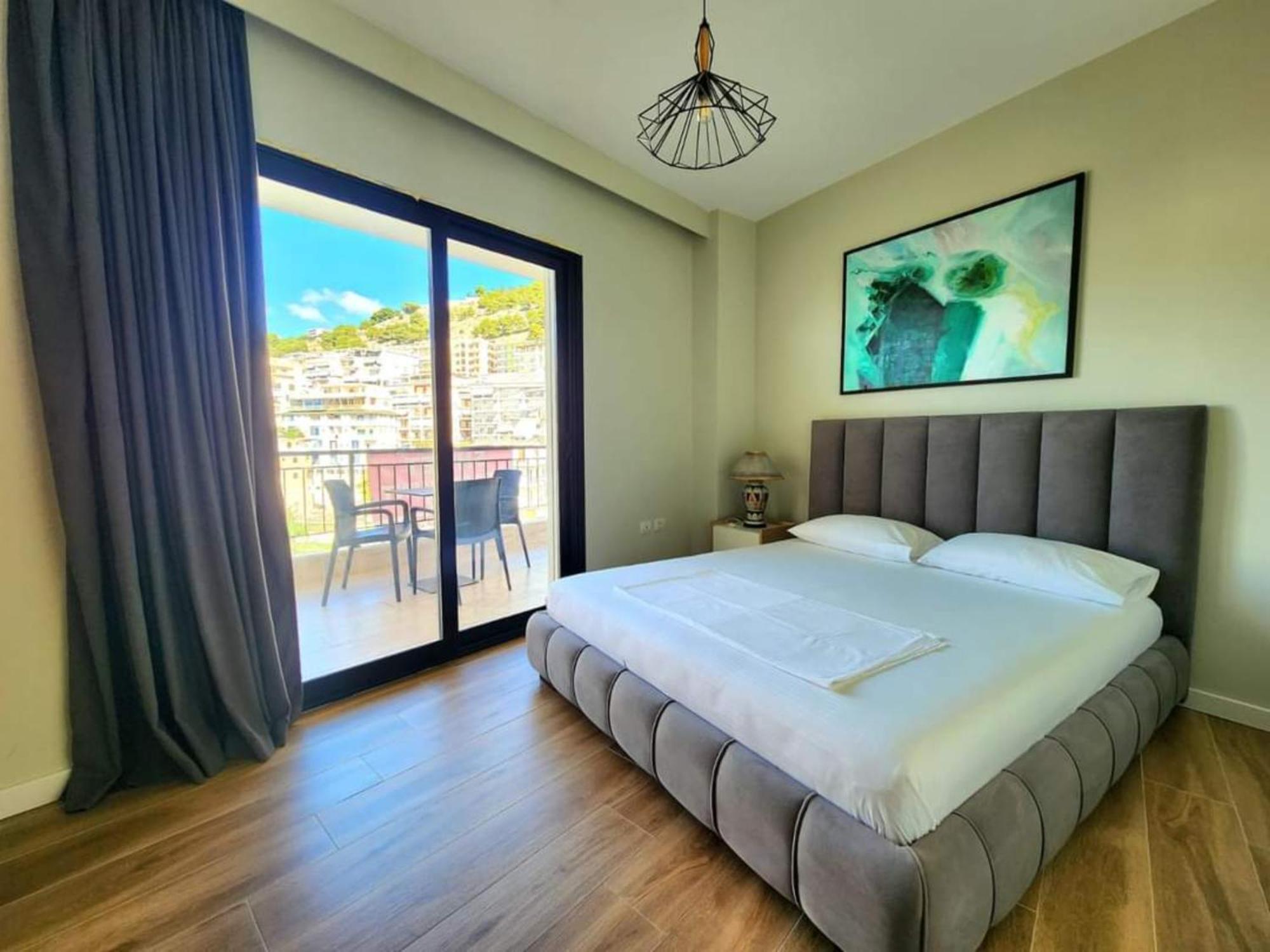 Flori Apartments Sarandë Exterior foto